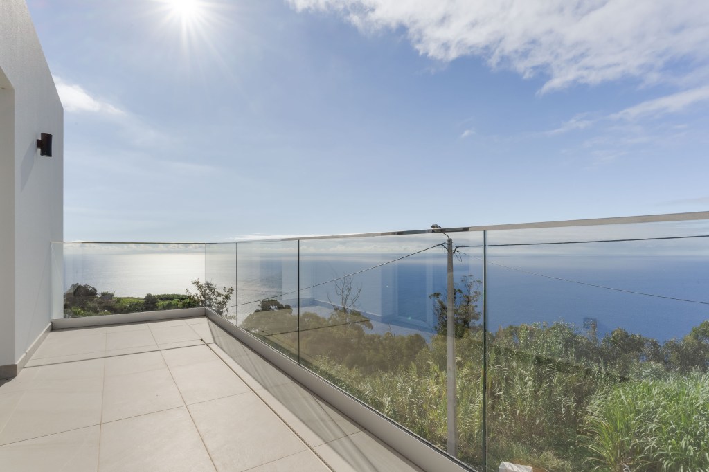 Ferienhaus Madeira Balkon mit Blick aufs Meer